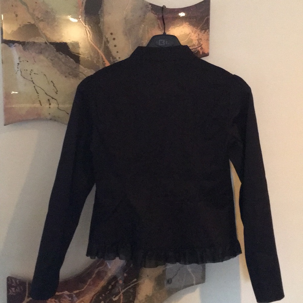 🌺💕Apostrophe Ruffle Button Down Jacket💕🌺 - Picture 2 of 2